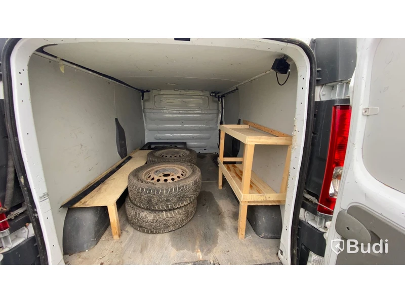 Skåpbil Renault Trafic 2.9t 2.0 dCi | 2011 (defekt motor)