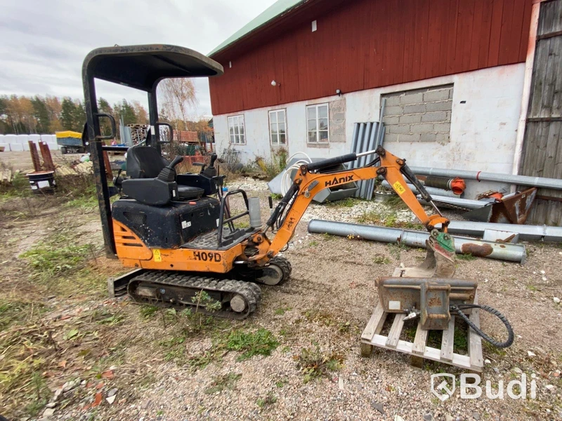 Minigrävare Hanix H09D inkl. 2 st skopor | 2010
