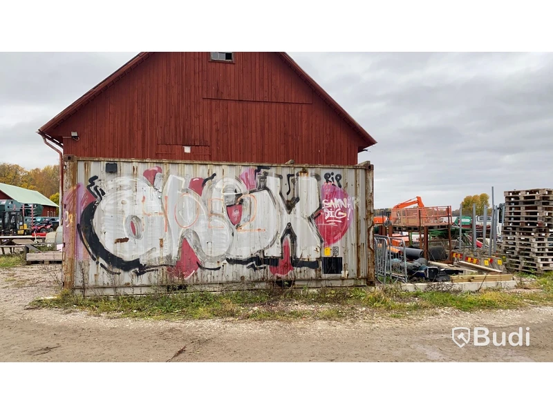 Container 20 fot med innehåll