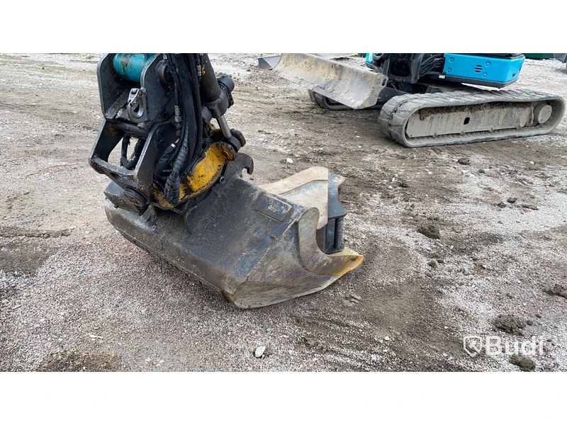 Bandgrävare Airman AX55U-6A | 5548h | tiltrotator & 2 st skopor | 2014