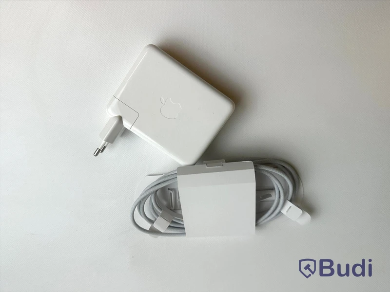 Apple MacBook Pro 16 tum -2022 - M2 PRO