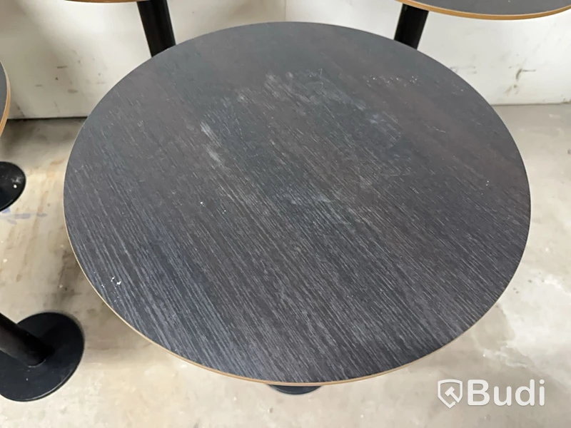 5 st bord med metallfot svart Ø 50 cm obs! referens bild
