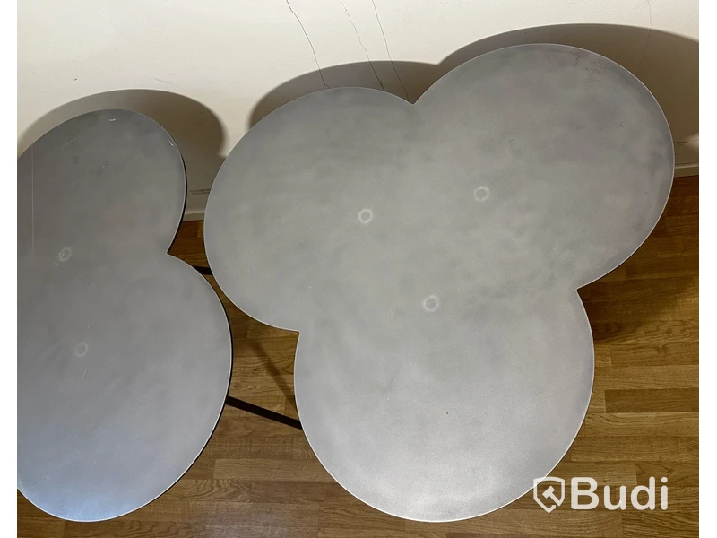 2 st bord  i metall 78x90 cm