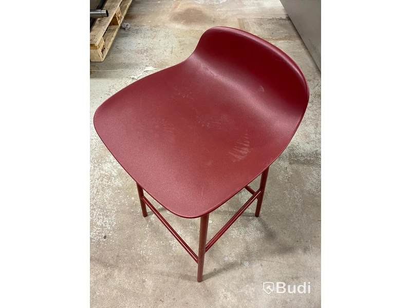 Barstol Normann Copenhagen 65 cm Röd
