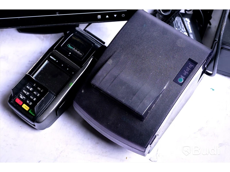 Kassasystem - Kassaskärm FEC AP-3615, Kvittoskrivare Metapace T-3II, Kassalåda EQT-410, Kortterminal Open Solution. OBS! kablar kan saknas