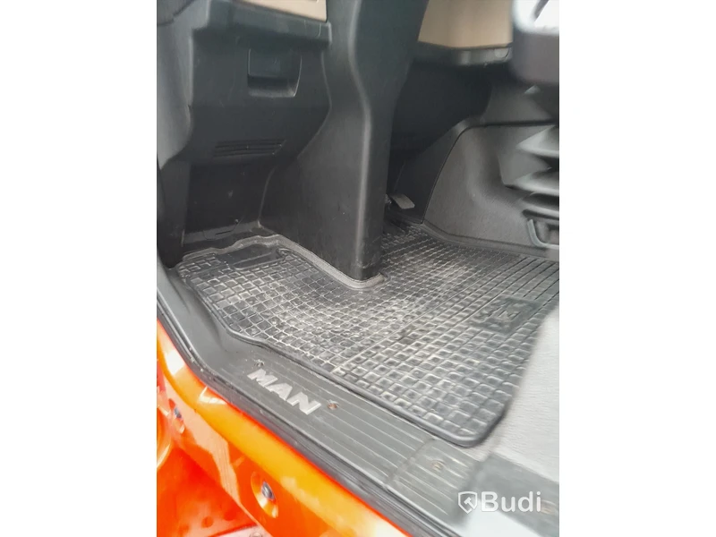 Lastbil MAN TGX XXL-Hytt 26.580 6x2-2  | 2017 | Automat | 580hk | Fjärrbil | Reparationsobjekt