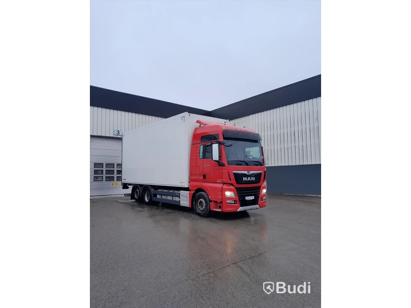 Lastbil MAN TGX XXL-Hytt 26.580 6x2-2  | 2017 | Automat | 580hk | Fjärrbil | Reparationsobjekt