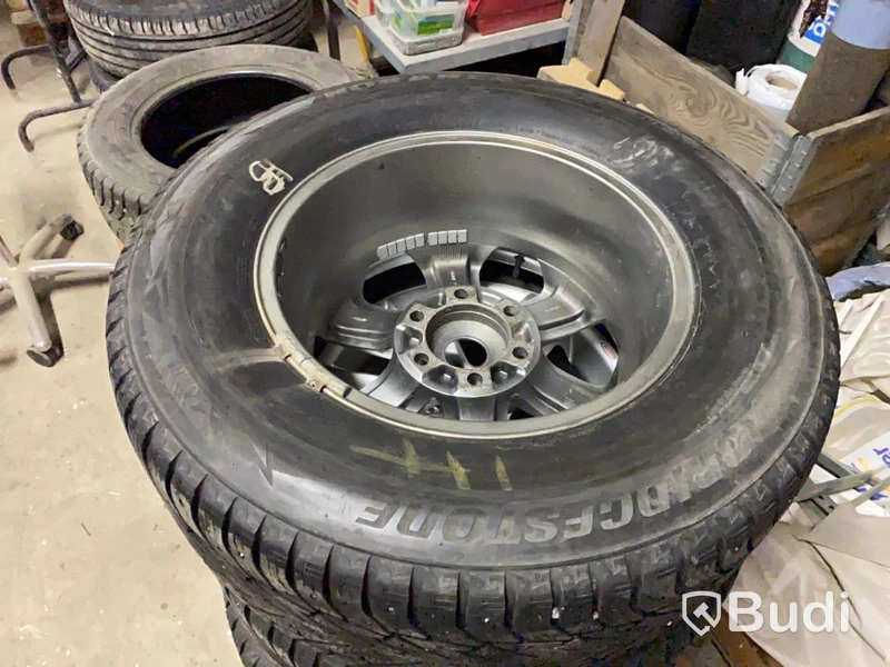 Dubbade vinterhjul till Toyota 265/65R17 MS