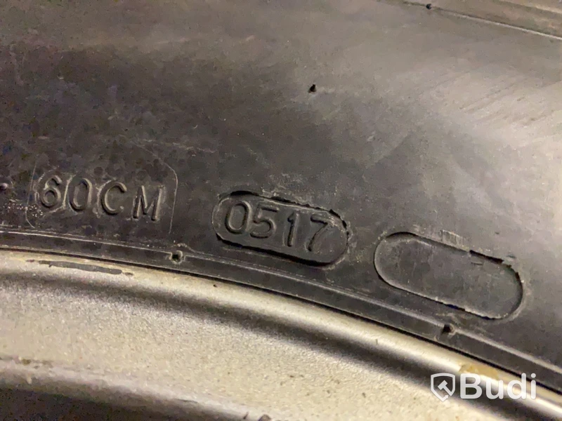 Dubbade vinterhjul till Toyota 265/65R17 MS