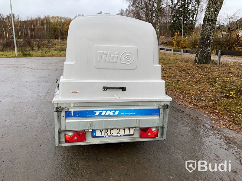 Släpvagn med kåpa Tiki CS265-R -2017