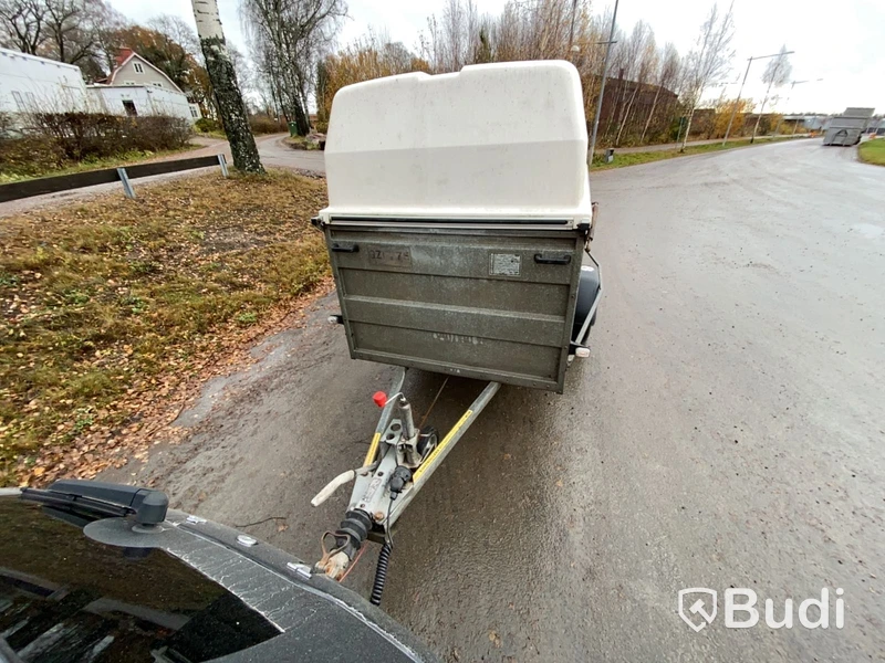 Släpvagn med kåpa, Thule LV1000 -2011