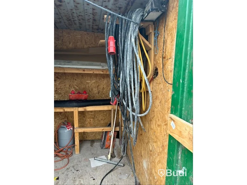 Container