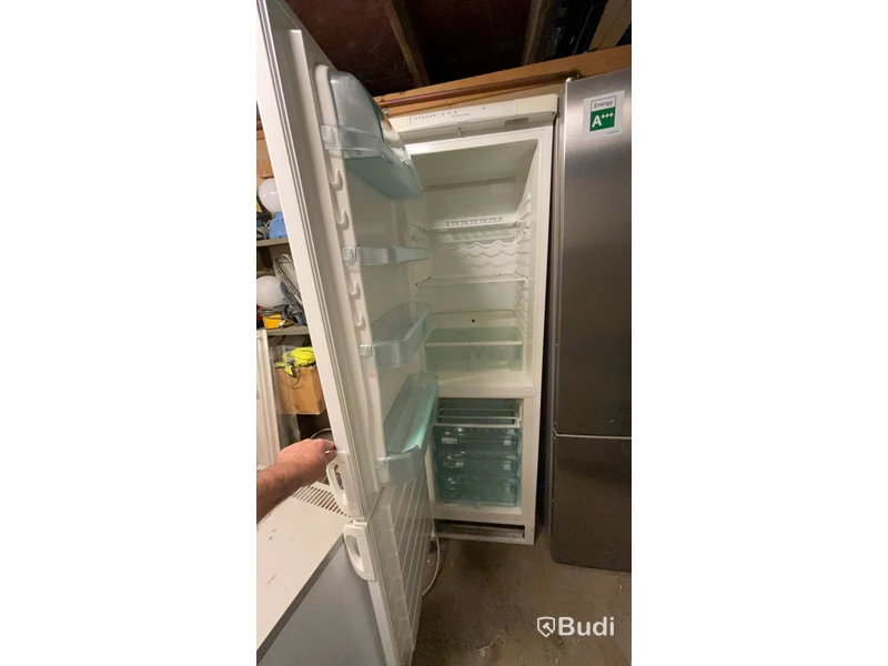 Kyl/frysskåp 4st