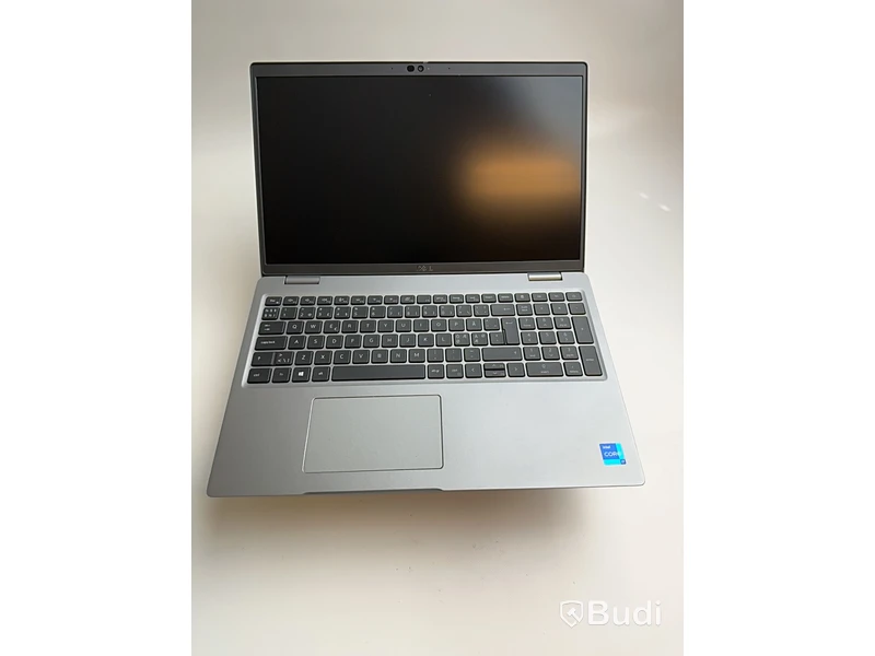Dell Precision 3560 inkl laddare, dock och väska OBS! Inget OS