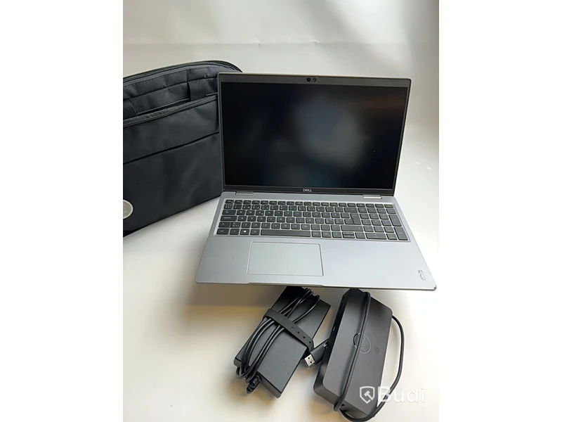 Dell Precision 3560 inkl laddare, dock och väska OBS! Inget OS - defekt
