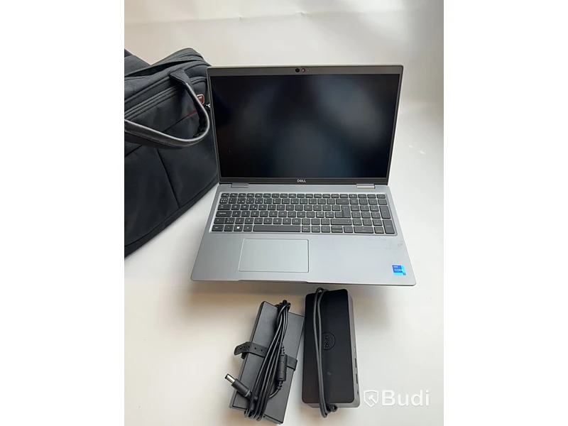 Dell Precision 3560 inkl laddare, dock och väska OBS! Inget OS
