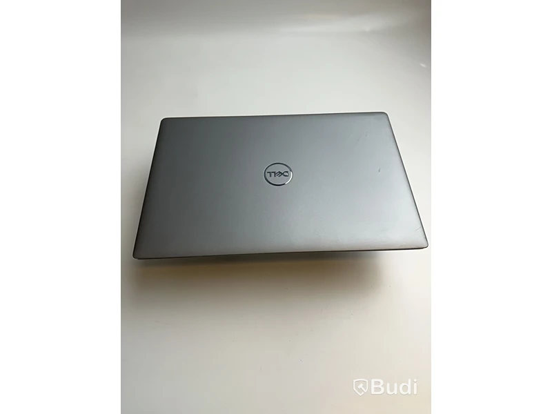 Dell Precision 3560 inkl laddare och en väska OBS! Inget OS