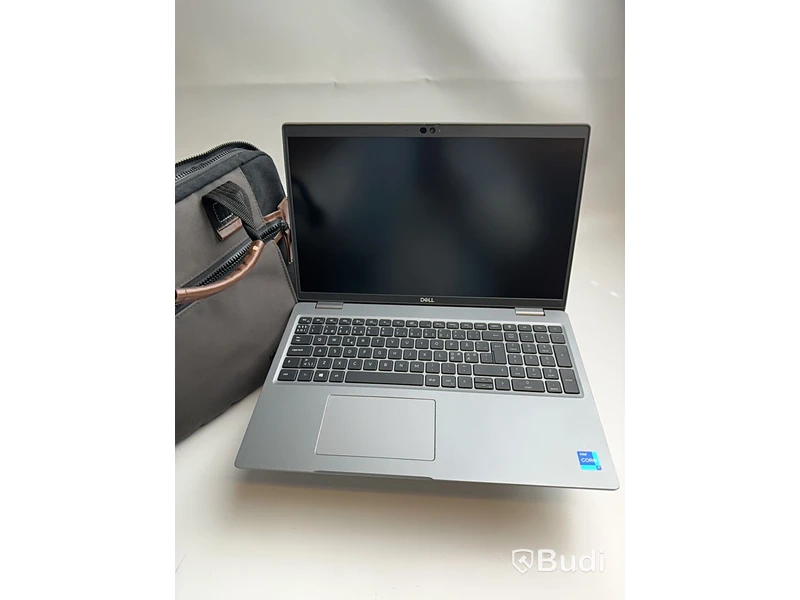Dell Precision 3560 inkl väska OBS! Inget OS