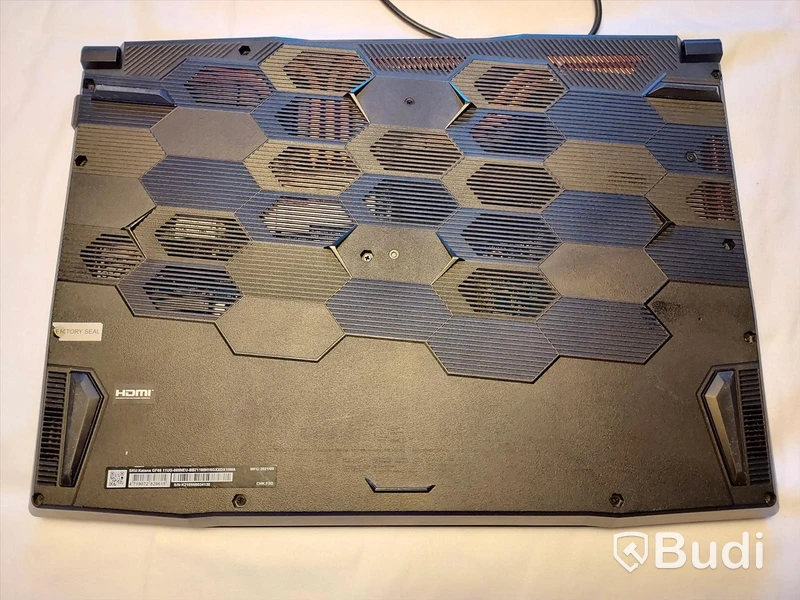 MSI Katana GF-11UG Gaming laptop