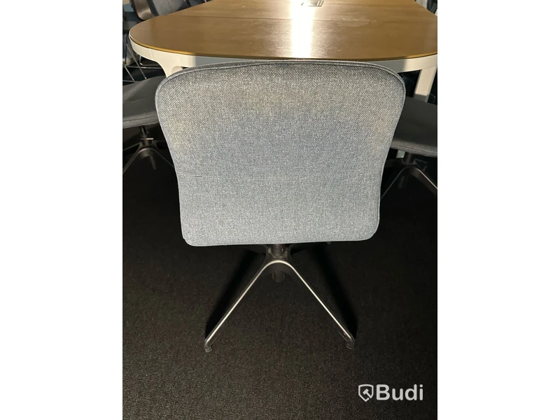 Konferensbord  och 12 st stolar