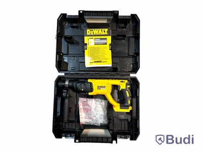 1 st. Borrskruvdragare - DeWalt DCH133N, Ord. pris inkl. moms ca: 2600 kr