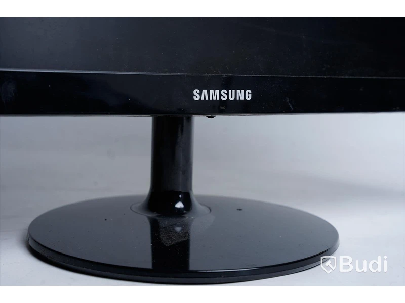 Datorskärm – Samsung S27C350H, 27" inkl kablar.