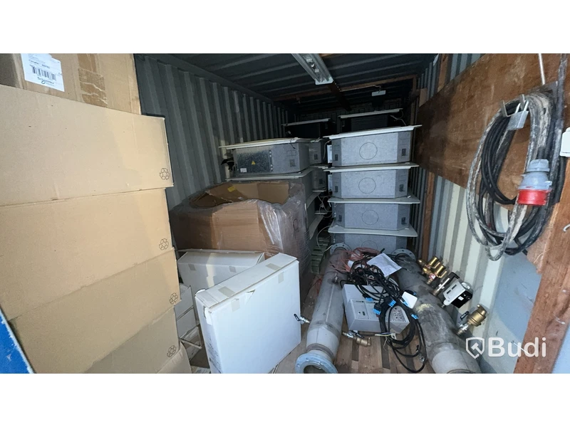 20 fots container med innehåll
