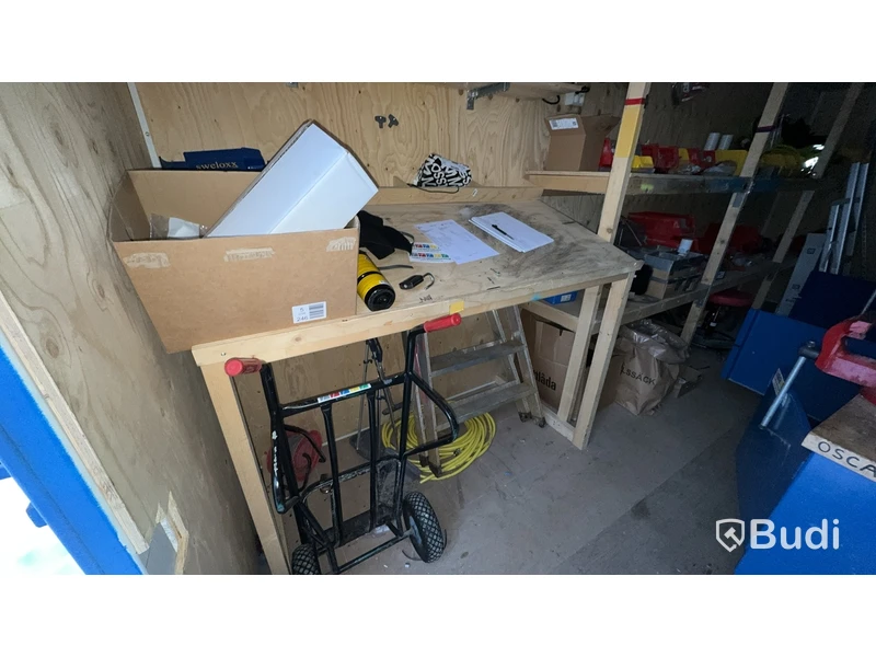 20 fots container med innehåll