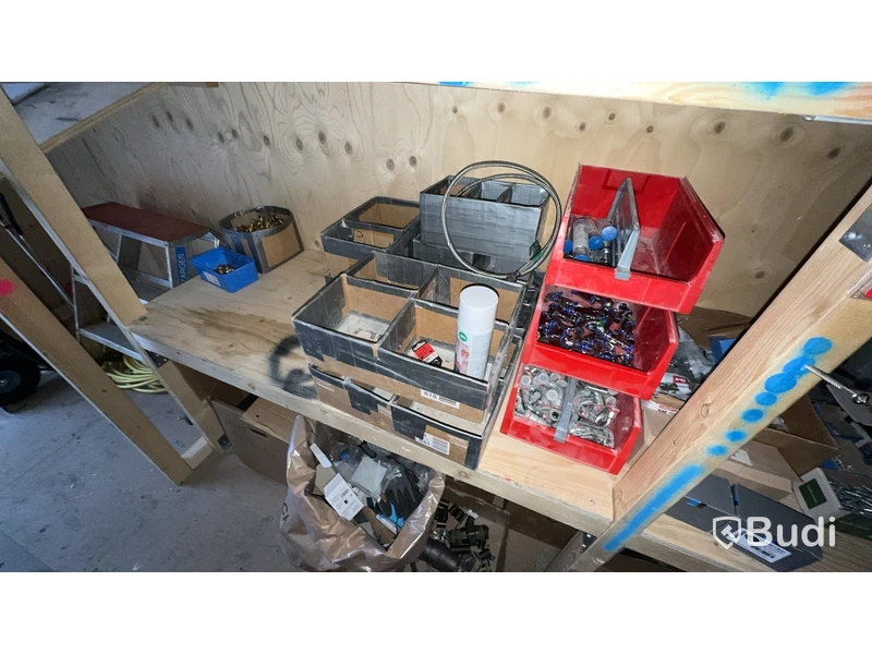 20 fots container med innehåll