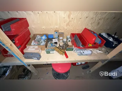 20 fots container med innehåll