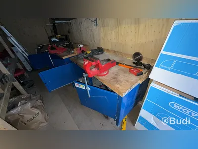 20 fots container med innehåll