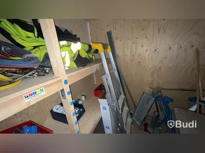 20 fots container med innehåll