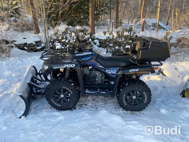 ATV Dinli Centhor 700 | 2443 km | 202h | 2012