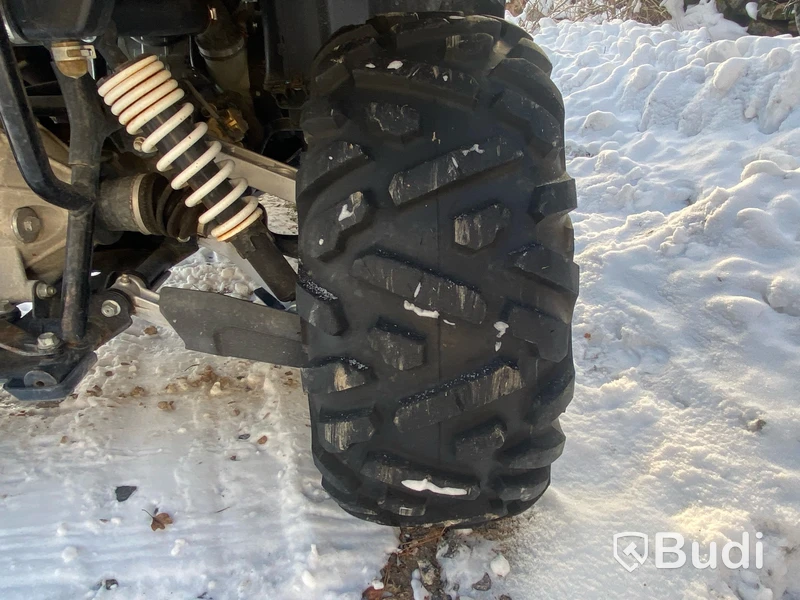 ATV Dinli Centhor 700 | 2443 km | 202h | 2012