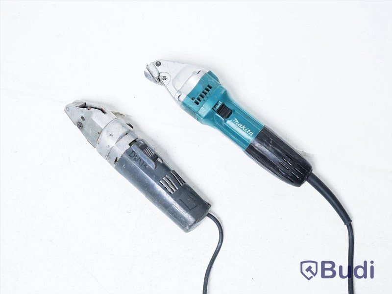 Plåtsax, 2 st - Makita JS1602 + okänd märke/model.