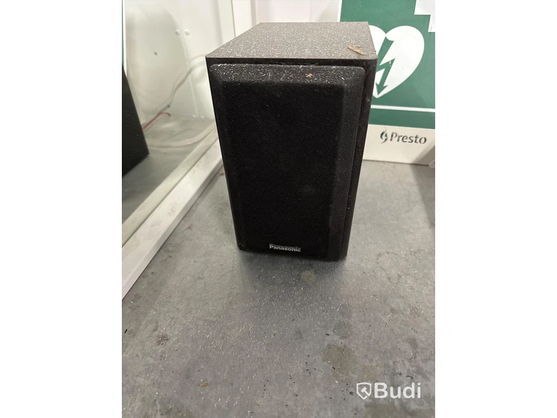 Stereo och 2 st högtalare Panasonic
