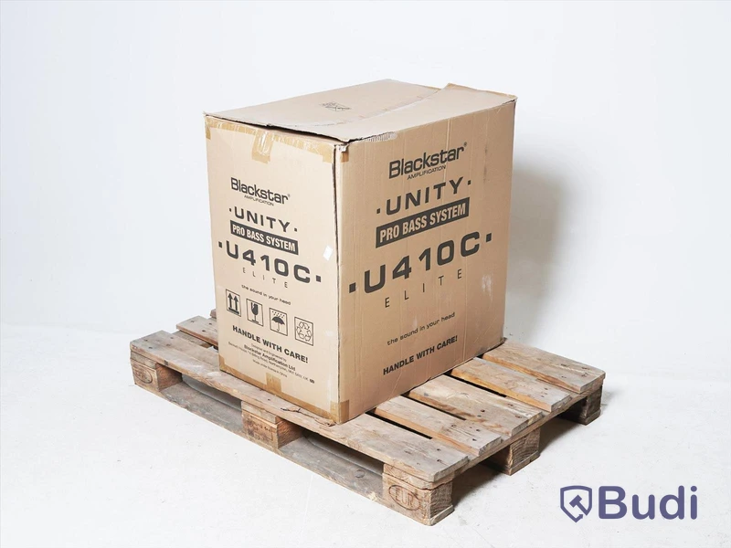 Basförstärkare - Blackstar Unity Pro Bass U410C Elite 4×10 Cabinet. OBS! Retur, osäker funktion, pall ingår ej.