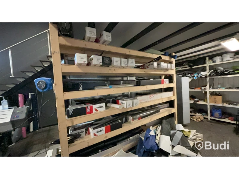 Folieringsföretag med skrivare/cutter och material. Stort Parti!
