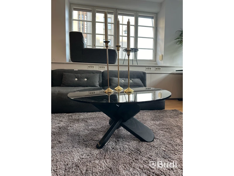 Soffbord och matta