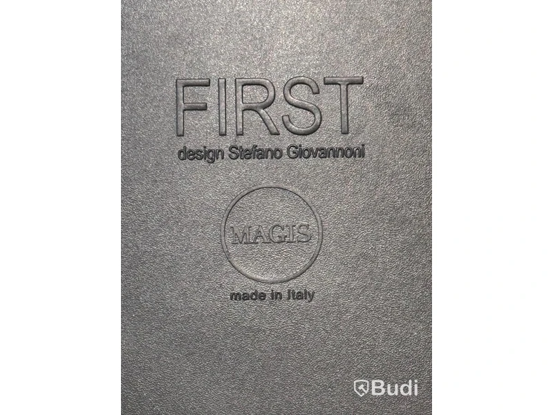 2 st Stolar - Magis First design Stefano Giovannoni, svart