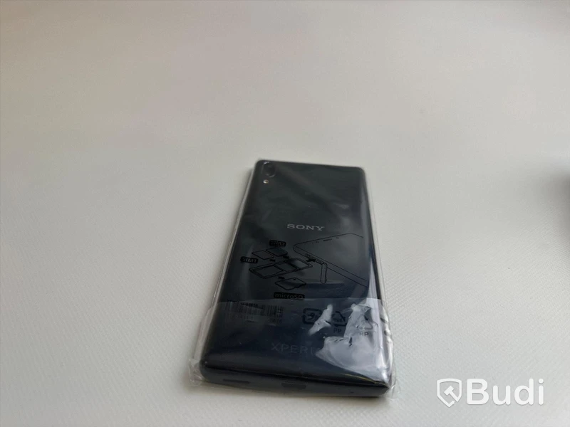 Mobil Sony Xperia L3 32GB svart med originalförpackning inkl laddare