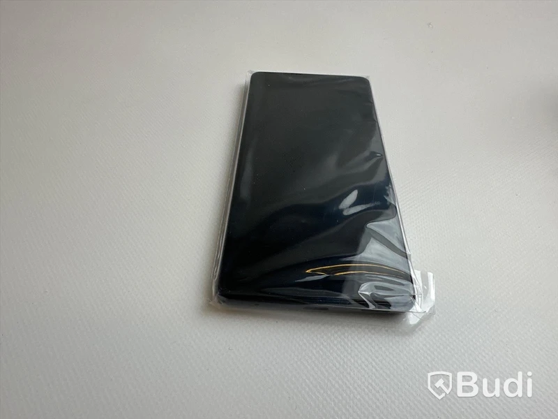 Mobil Sony Xperia L3 32GB svart med originalförpackning inkl laddare