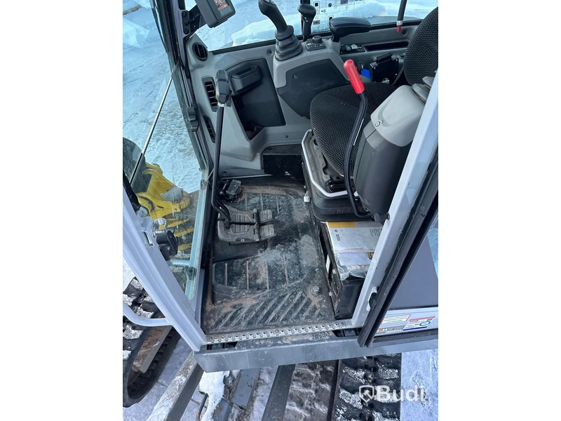 Grävmaskin Wacker Neuson ET-35 med tiltrotator och skopor.