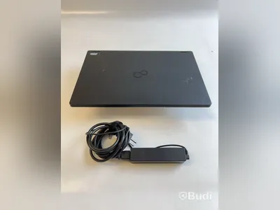Dator Fujitsu Lifebook U757 inkl. Laddare OBS! Inget OS.