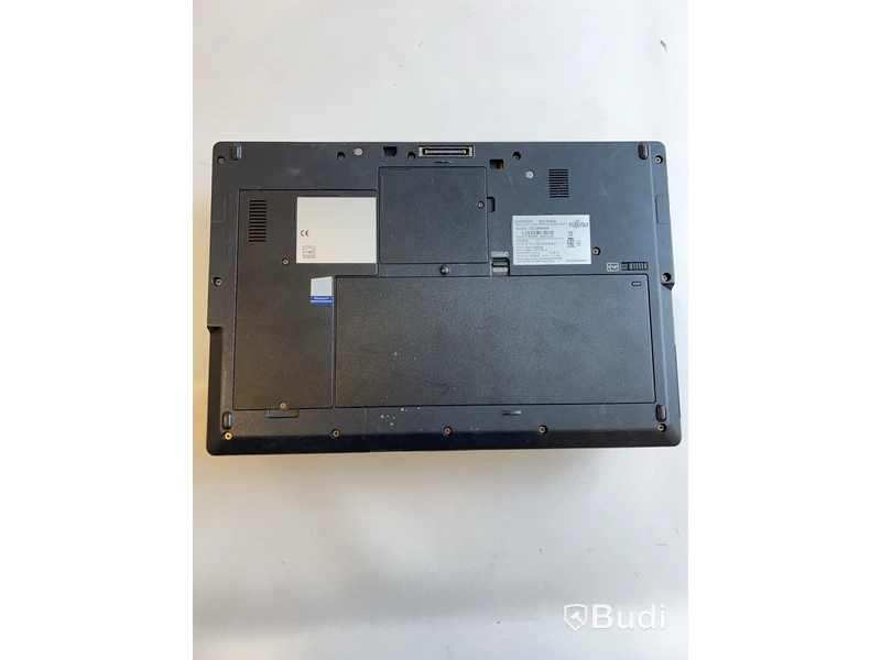 Dator Fujitsu Lifebook U757 inkl. Laddare OBS! Inget OS.