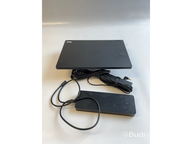 Dator Fujitsu Lifebook U747 inkl. Laddare och dock. OBS! Inget OS.