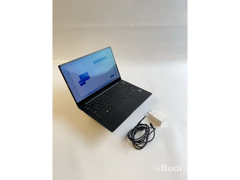 Dator Samsung Galaxy Book Pro med originalförpackning.