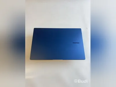 Dator Samsung Galaxy Book Pro med originalförpackning.