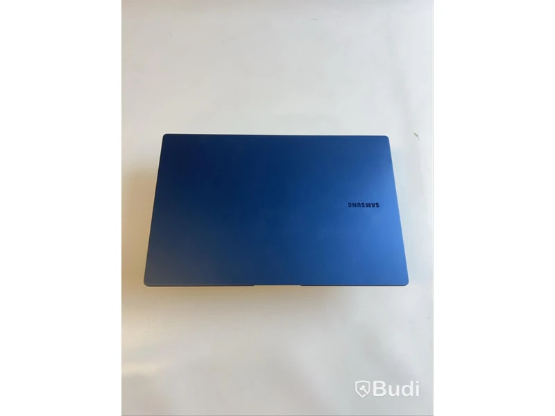 Dator Samsung Galaxy Book Pro med originalförpackning.