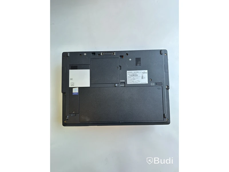 Dator Fujitsu Lifebook U747 inkl. Laddare och dock. OBS! Inget OS.